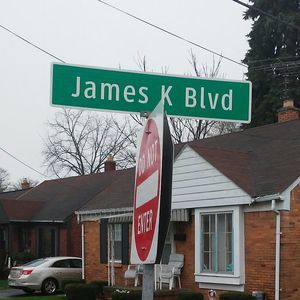 Meet your Posher, James